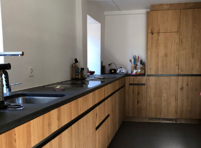 Massivholzküche Eiche geölt mit Griffkehlung